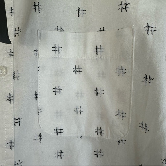 NWT White  Short Sleeve Button Shirt Boys Youth Large  Silver Jeans Tic Tac Toe - Picture 7 of 9